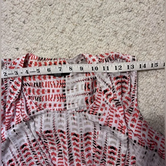 ALFANI ladies blouse size 10 patterened design - Picture 9 of 9